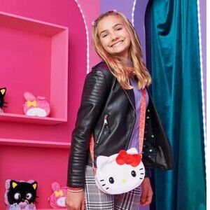Sanrio Hello Kitty Purse Pets 30 Sounds Blinking Eyes Interactive Crossbody bag